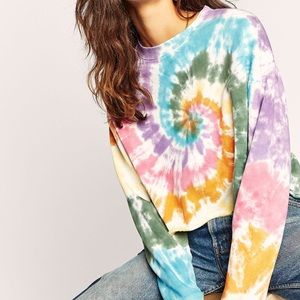 SOLD OUT - NWT Daydreamer TIE DYE CROP LONGSLEEVE
